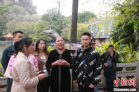 新老歌手“接力跑” “刘三姐”山歌代代唱